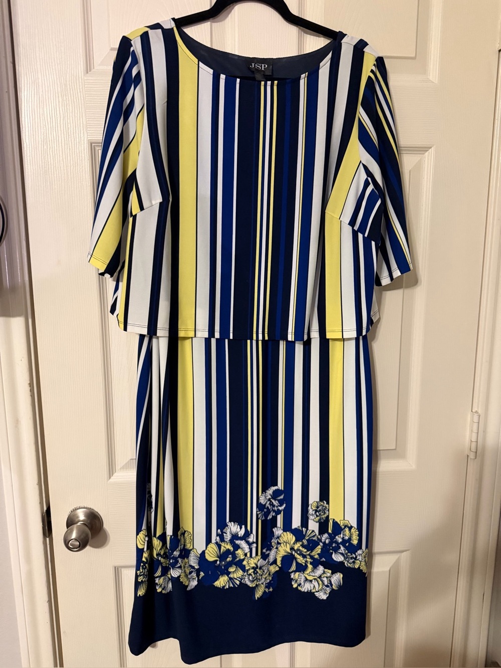 JSP woman’s size large dress